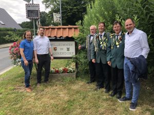 Friedemann on Tour: Zielwasser, Zapfhahn und Kommunalpolitik in Vahrendorf